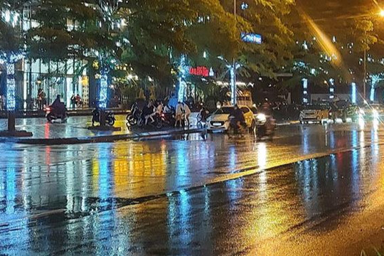 Thời tiết 12/9: Hà Nội ngày nắng, đêm có mưa