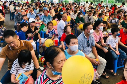 “Đêm hội trăng rằm” mang hạnh phúc đến trẻ em khó khăn