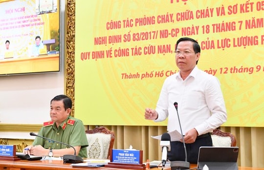 TP.HCM đề nghị trang bị trực thăng, robot chữa cháy
