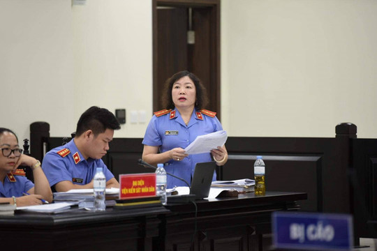 Vụ “chạy án” 60 tỷ đồng: Viện Kiểm sát đề nghị mức án cao nhất lên đến 10 năm tù