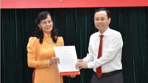 Thành ủy TP HCM tổ chức lễ trao quyết định cán bộ