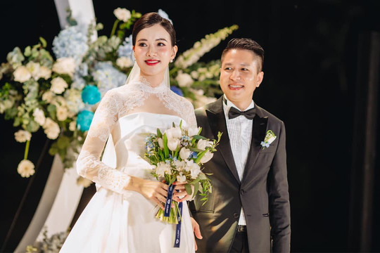 Đám cưới đẹp như mơ của Top 15 Hoa hậu Việt Nam - MC Hà Thanh Vân cùng chồng hơn 12 tuổi