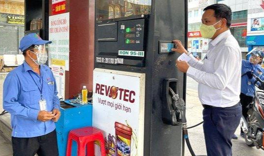 Đề nghị chưa bỏ Quỹ bình ổn giá xăng dầu