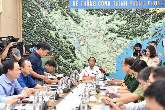 Lên phương án sơ tán hơn 860.000 dân để ứng phó siêu bão Noru