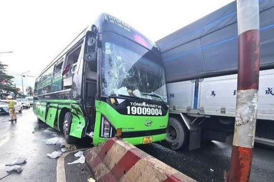 9 tháng đầu năm, hơn 4.700 người chết vì tai nạn giao thông 