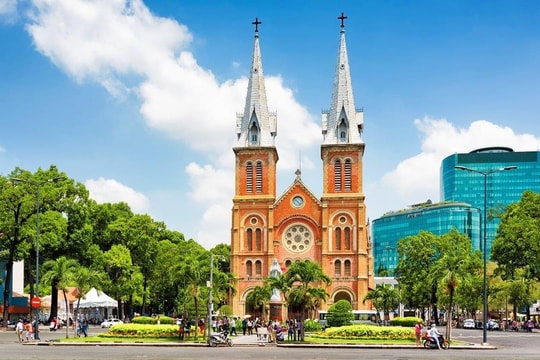 TP Hồ Chí Minh đứng đầu danh sách điểm đến của mùa thu 2022