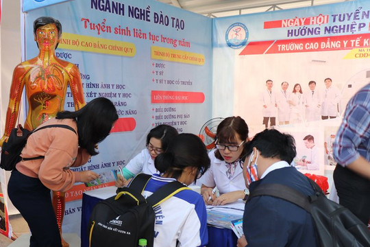 Các trường đại học duy trì đội ngũ tư vấn, hỗ trợ để đảm bảo quyền lợi cho thí sinh