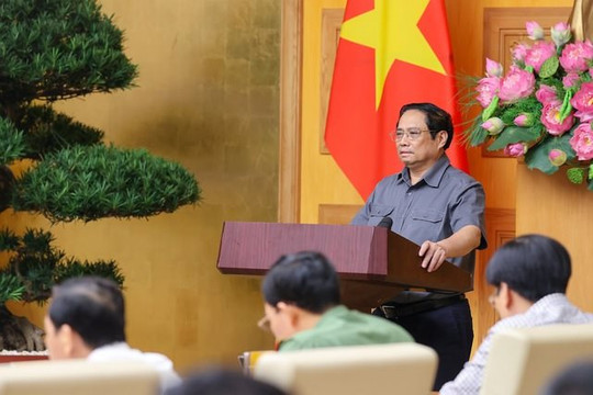 Tuyệt đối không để dân đói rét, không có chỗ ở sau bão lũ