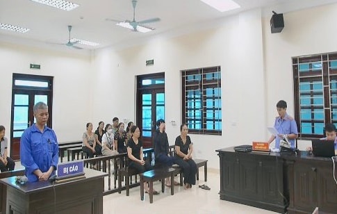 Đâm chết người vì mâu thuẫn hát karaoke ở đám cưới