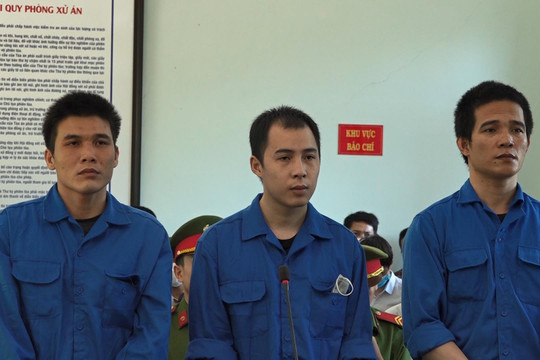 Án mạng vì hai tấm gạch ốp cổng bị vỡ