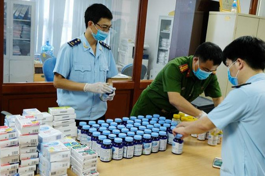TP Hồ Chí Minh: Bắt giữ nhiều đường dây buôn lậu ma túy qua đường hàng không