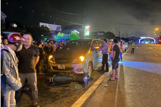 “Ma men” lái xe ô tô tông xe máy, kéo lê hơn 2km còn thách thức Công an