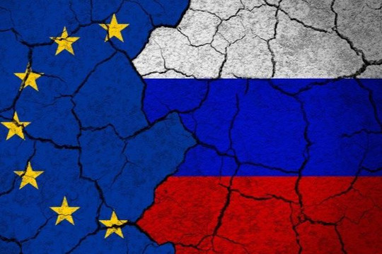 EU thông qua gói trừng phạt thứ tám chống lại Nga