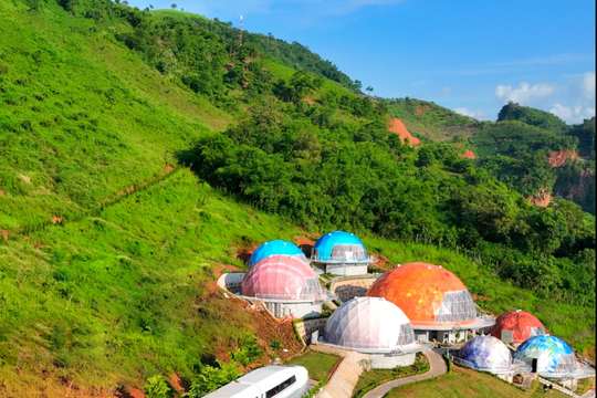 Mục sở thị những công trình “khủng” bên trong Mộc Châu Island