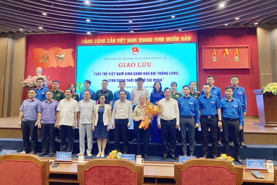Giao lưu với Anh hùng Lao động, Nhà giáo Nhân dân Nguyễn Đức Thìn