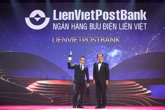 LienVietPostBank nhận giải thưởng Doanh nghiệp xuất sắc châu Á 2022