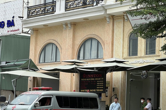 TPHCM: Người đàn ông thuê khách sạn rồi chết bất thường