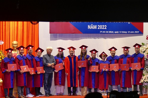 200 cử nhân tốt nghiệp Trường Đại học Sân khấu - Điện ảnh TPHCM