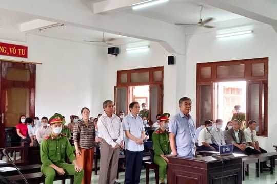 Xét xử cựu Phó Chủ tịch tỉnh Phú Yên trong vụ đấu giá 262 lô đất