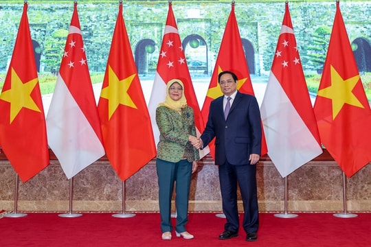 Thủ tướng Chính phủ Phạm Minh Chính tiếp Tổng thống Singapore Halimah Yacob