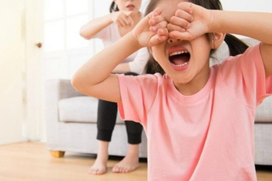 9 câu cha mẹ tuyệt đối không được nói với con vì chỉ khiến bé trở nên nhút nhát và thành kẻ thất bại trong tương lai