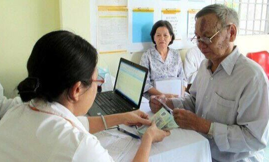 Quy định về nghỉ hưu ở tuổi cao hơn đối với cán bộ, công chức làm quản lý