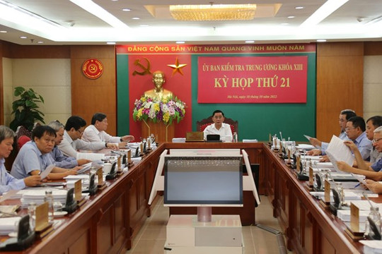 Đề nghị xem xét, thi hành kỷ luật nguyên Bộ trưởng Bộ GD&ĐT Phùng Xuân Nhạ