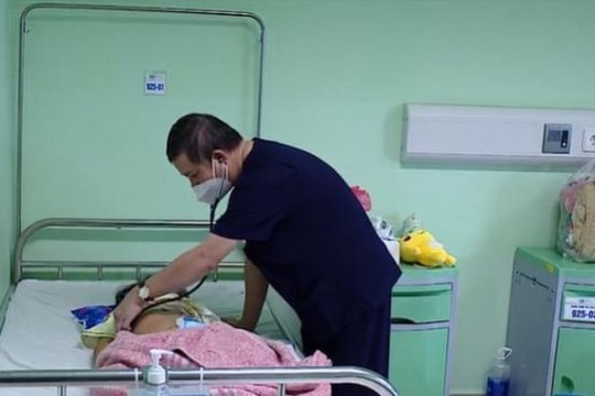 Sức khỏe bé gái mắc cúm gia cầm A/H5 hiện ra sao?