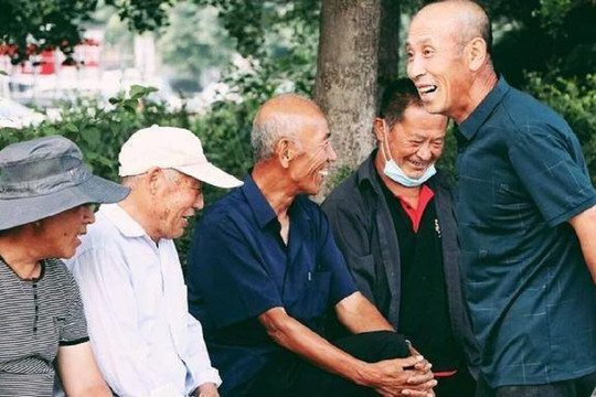 Sau 60 tuổi: 3 nơi không thể đi, 3 loại tiền nên cẩn thận chi tiêu, 3 người thân không thăm, người già biết sớm để tránh