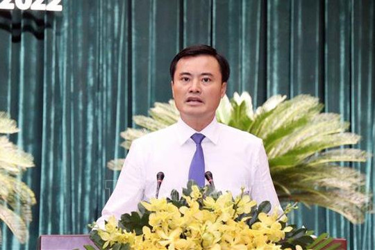 Phê chuẩn kết quả bầu Phó chủ tịch UBND 2 tỉnh, thành phố