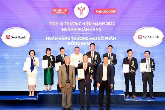 SeABank được vinh danh Top 10 Thương hiệu mạnh ngành Ngân hàng 2022
