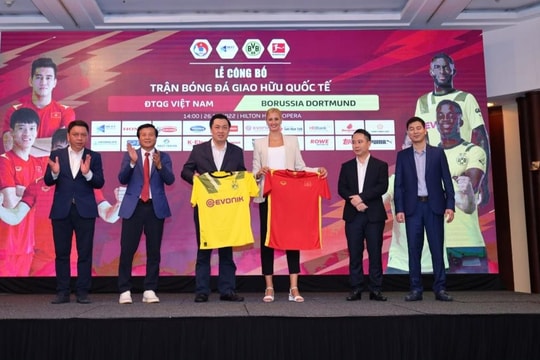 Mở bán vé xem trận giao hữu giữa tuyển Việt Nam và CLB Dortmund