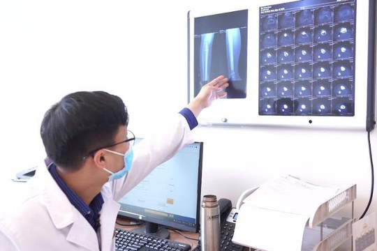 Bệnh nhân đầu tiên ở Việt Nam điều trị ung thư xương bằng ni tơ lỏng hồi phục thần kỳ
