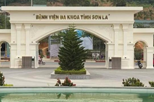 Kỷ luật Trưởng khoa BV Đa khoa tỉnh Sơn La vì liên quan vụ Việt Á