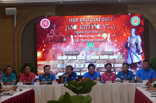 Hơn 1 tỷ đồng “tiếp sức” cho con em họ Trần vượt khó, học giỏi