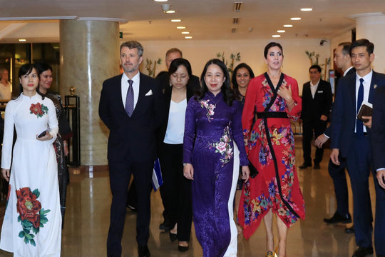 Phó Chủ tịch nước và Thái tử kế vị Đan Mạch tham dự Lễ kỷ niệm 50 năm quan hệ ngoại giao Việt Nam-Đan Mạch