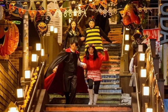 Halloween - chủ đề cấm kỵ của ngành giải trí Hàn Quốc sau thảm họa Itaewon