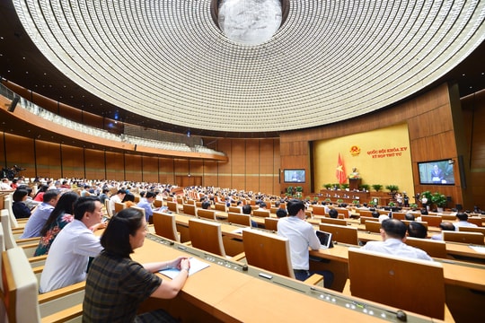 Thủ tướng và các thành viên Chính phủ trả lời thẳng thắn, tinh thần trách nhiệm cao