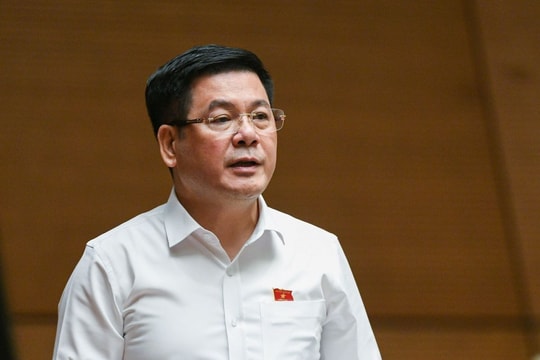 Bộ trưởng Công Thương: Không loại trừ điều chỉnh giá xăng theo ngày