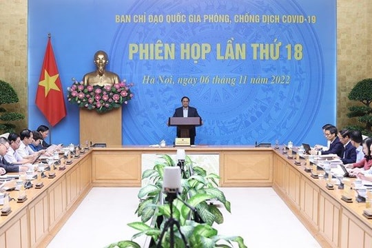 Đánh giá việc dịch chuyển nhân lực trong ngành y tế, không chỉ nêu số người xin nghỉ