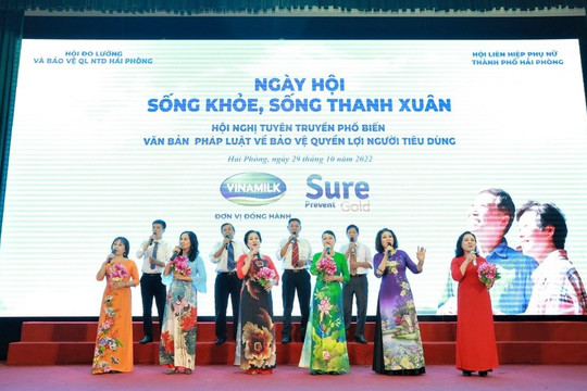 Hơn 700 người cao tuổi thành phố hoa phượng đỏ tham gia ngày hội 'Sống khỏe, sống thanh xuân'