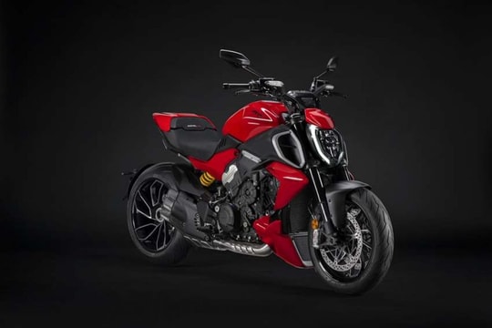 Ducati Diavel 2023 ra mắt