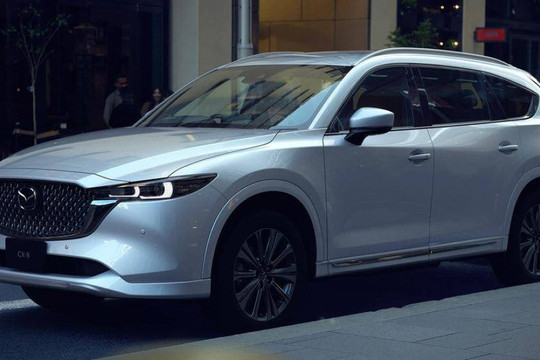 Mazda CX-8 2023 chính thức ra mắt