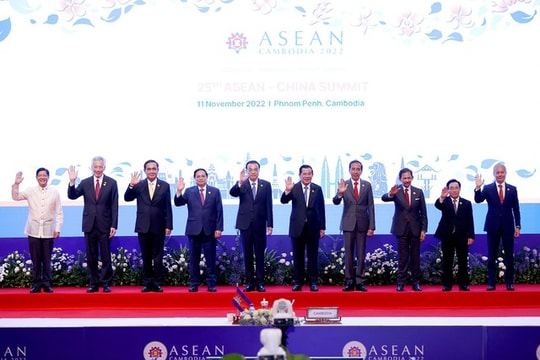 Lãnh đạo các nước ASEAN và Trung Quốc thông qua Tuyên bố kỷ niệm 20 năm Tuyên bố Ứng xử của các bên ở Biển Đông