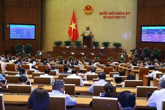 Ngày 11/11, Quốc hội biểu quyết thông qua Nghị quyết về dự toán ngân sách nhà nước năm 2023