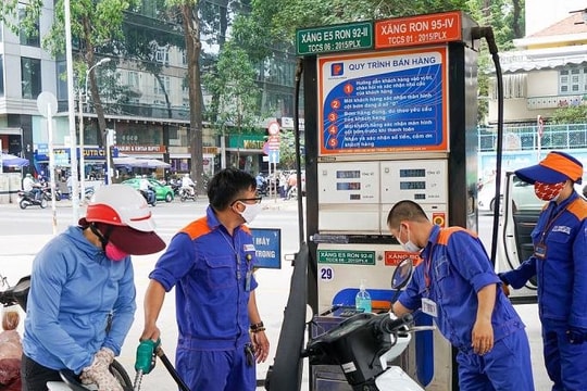Quỹ bình ổn xăng dầu góp phần “giảm sốc” cho thị trường