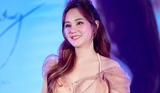 Vy Oanh làm sống lại kỷ niệm thời học sinh với ca khúc “gây thương nhớ”