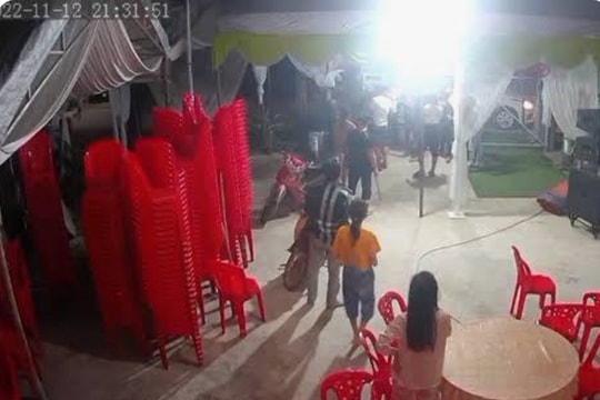 Bình Thuận: Nhóm đòi nợ bắn bảy phát súng vào đám cưới
