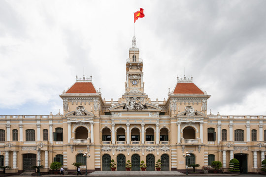 TPHCM: Phân công công tác Chủ tịch, Phó Chủ tịch UBND TP và các Ủy viên UBND TP nhiệm kỳ 2021-2026
