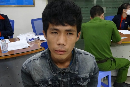 Đồng Tháp: Tạm giữ hình sự đối tượng dùng súng giả cướp ngân hàng